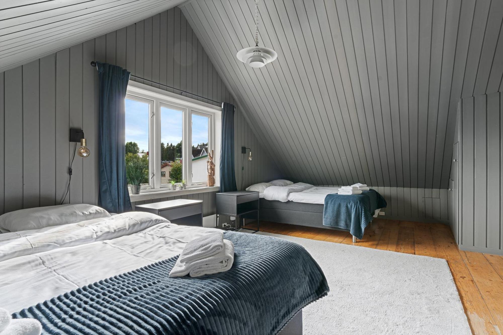 Arctic Homes - Historical Tromso House With View Exterior photo