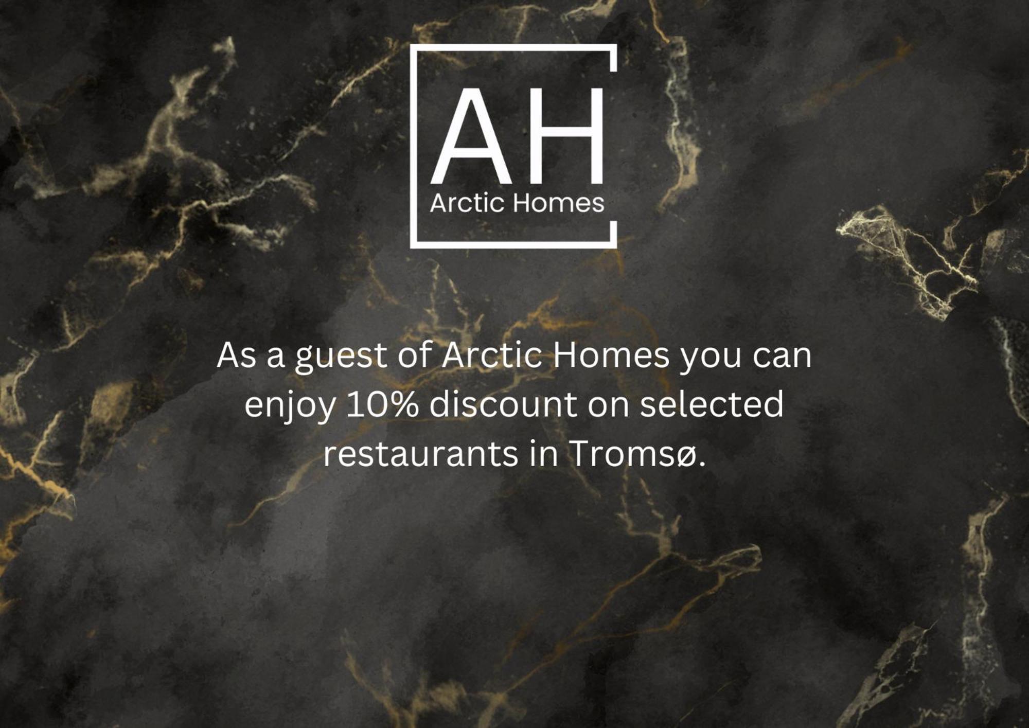 Arctic Homes - Historical Tromso House With View Exterior photo